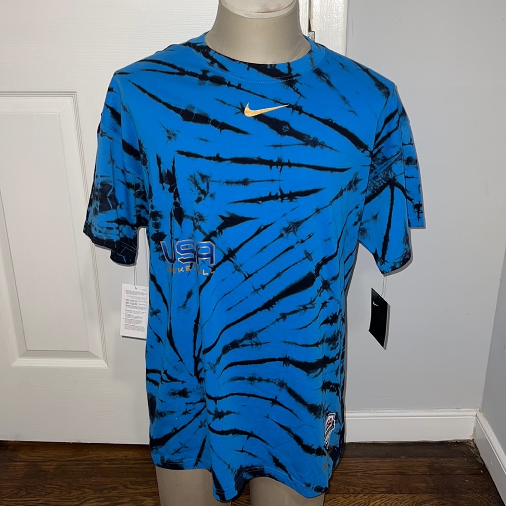 New U.S.A Nike Men’s Basketball Tee